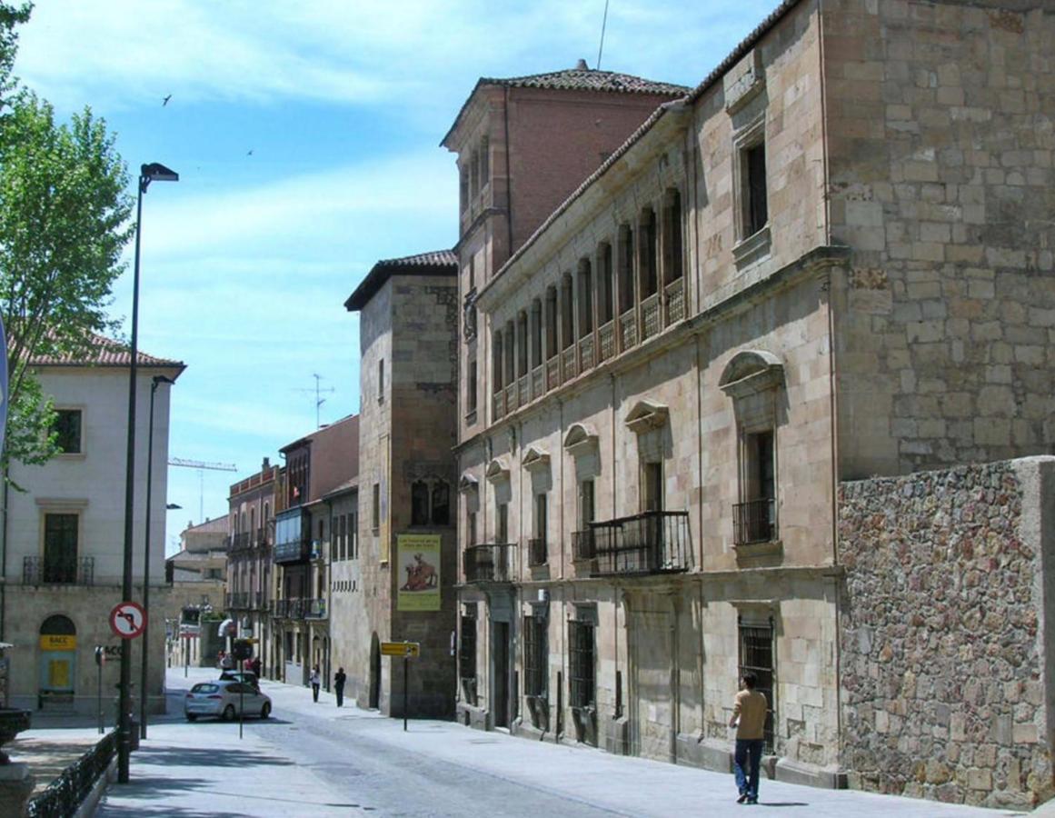 El Patio De San Pablo - Apartamento De Lujo En El Centro Con Parking Gratis Salamanca Bagian luar foto