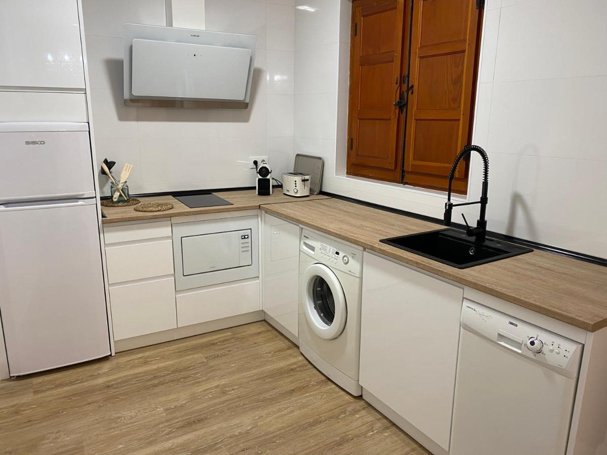 El Patio De San Pablo - Apartamento De Lujo En El Centro Con Parking Gratis Salamanca Bagian luar foto
