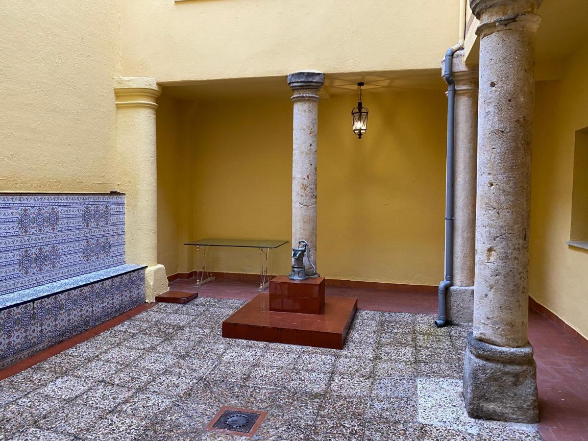 El Patio De San Pablo - Apartamento De Lujo En El Centro Con Parking Gratis Salamanca Bagian luar foto